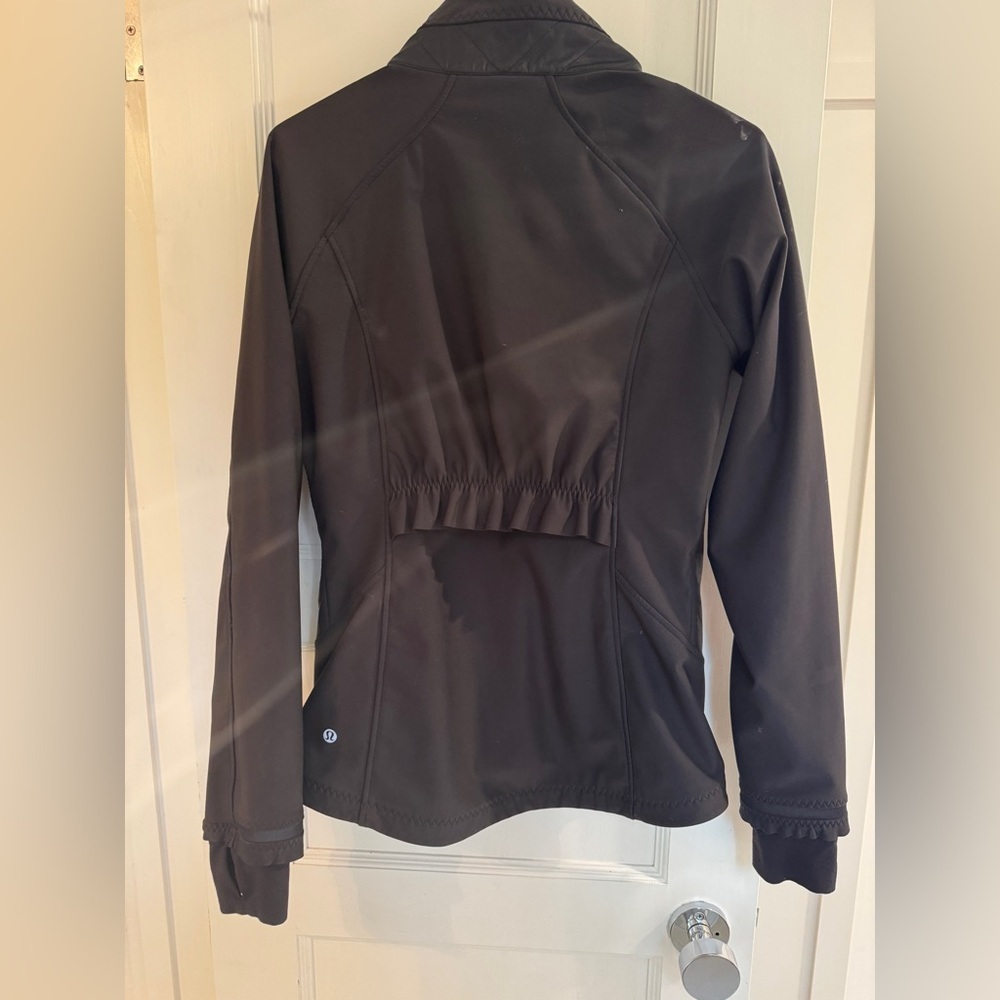 Lululemon Black Wind Runner Soft Shell Jacket 6 - image 6
